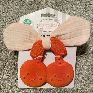 NWT Munequitas Organic Natural Rubber baby teething ring toy